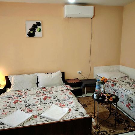 Guest House Emiliya Ovchartsi  Exterior foto